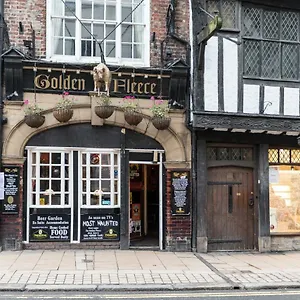 3* Hotel Golden Fleece
